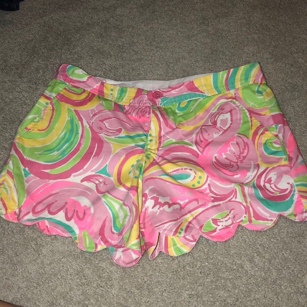 Lily Pulitzer Buttercup shorts!! Size 2
